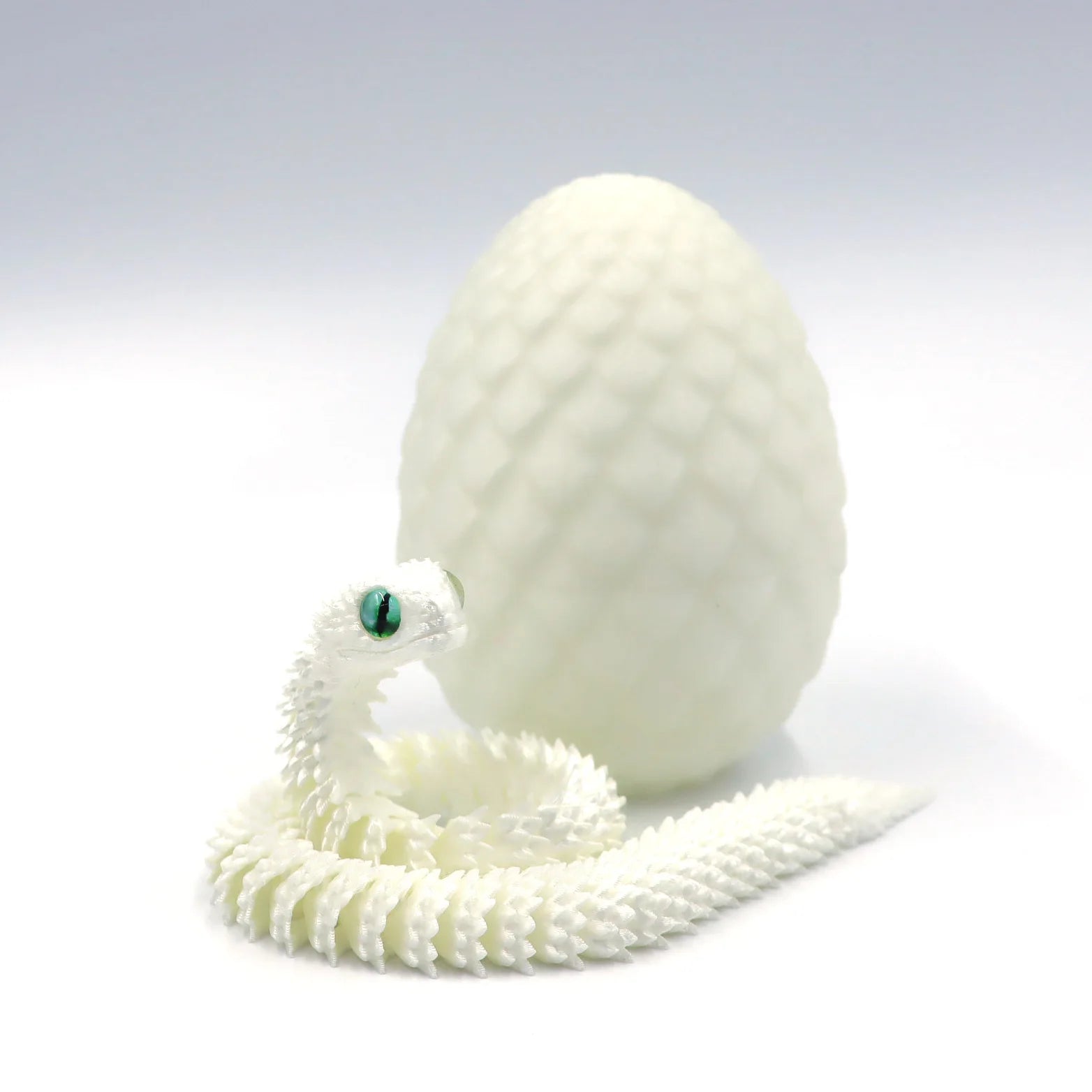3D Printed Articulated Snake & Dragon Egg – Unique Home Decor