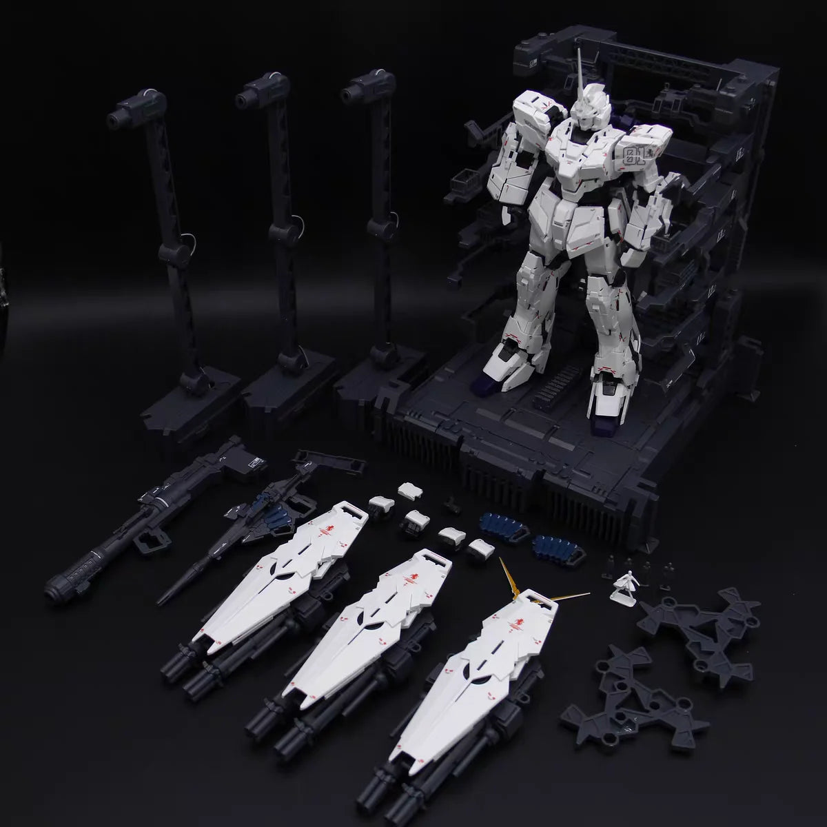 Shenshou MGEX RX-0 Unicorn Mecha Model Kit - Ultimate Customization