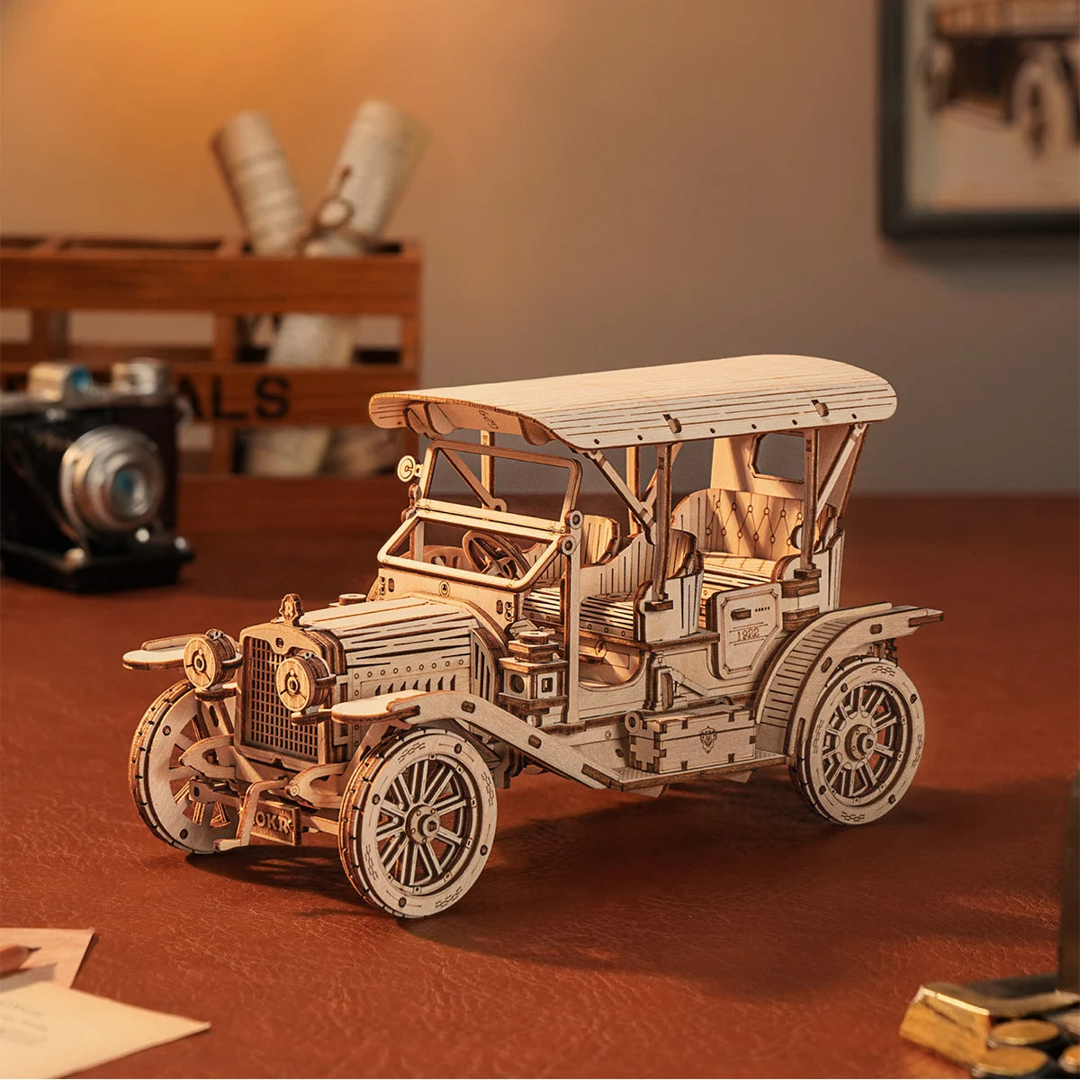 Robotime 3D Wooden Classic Car Model Building Kit - Vintage Design