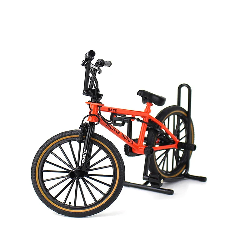 1:8 Scale Alloy Mini Bike - Realistic Metal Model Decoration