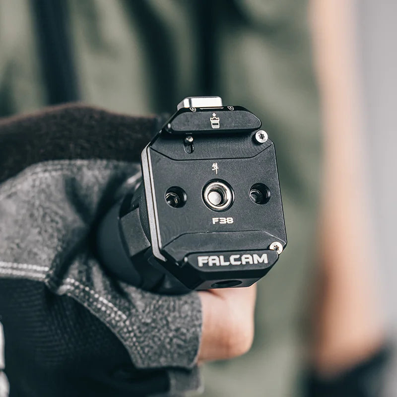 Ulanzi F38 Quick Release Plate for DSLR Gimbals - 1/4" & 3/8"