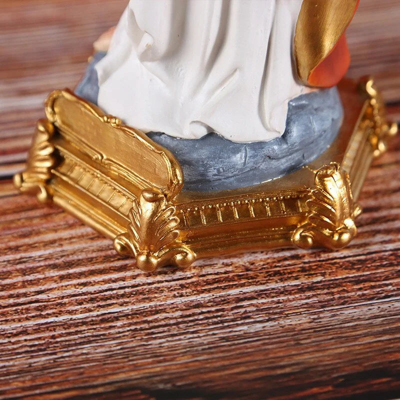 Elegant Jesus Sanctification Figurine - Resin Statue Decoration