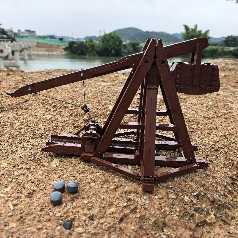 699PCS Trebuchet Building Blocks - Fun Medieval Catapult Model