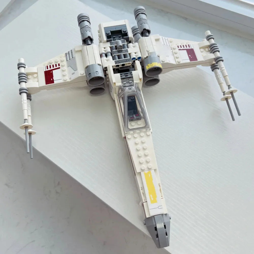 490PCS MOC75301 X-Wing Fighter Building Blocks - Fun for All Ages!