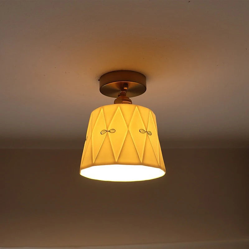 Elegant Ceramic Pendant Lamp for Dining & Living Spaces - Bronze Finish
