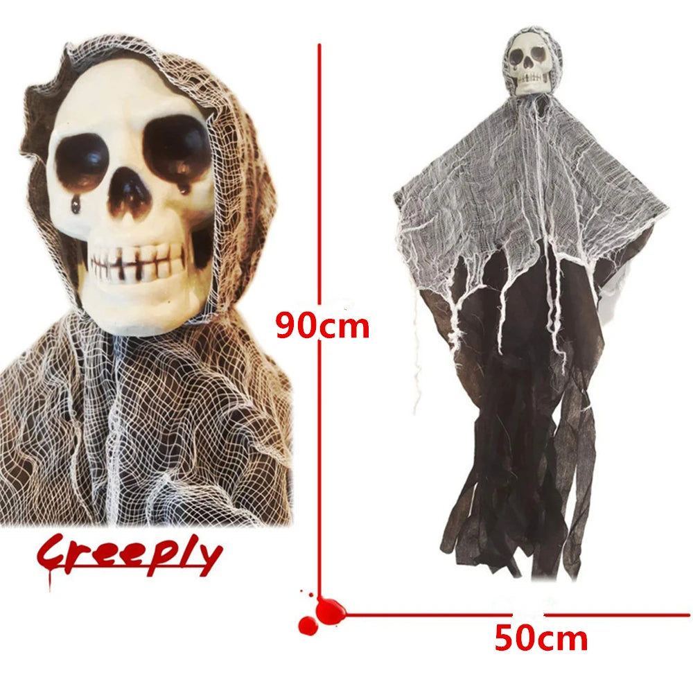 Spookhuis Halloween Skull Hanger | Creepy Indoor & Outdoor Decor