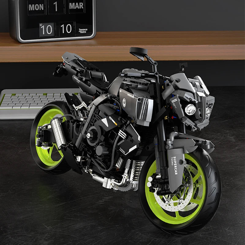Creative Building Blocks: 1900+ Pieces Motorcycle STEM Kit