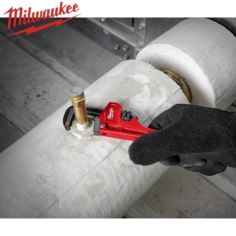 Milwaukee 6" Steel Pipe Wrench - Overbite Jaw for Pro Grip