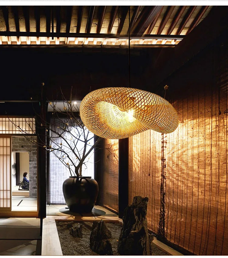 Eco-Friendly Bamboo Pendant Light - Handcrafted Wicker Design