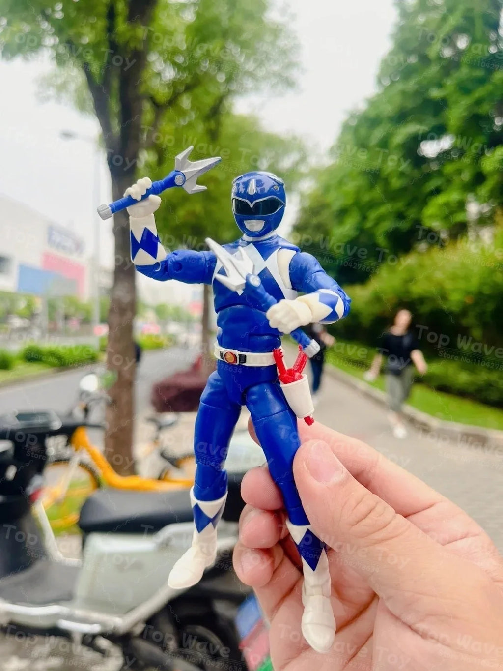 Dinosaur Squadron Chioh Team: 6-Inch Poseable White Tiger & Green Dragon