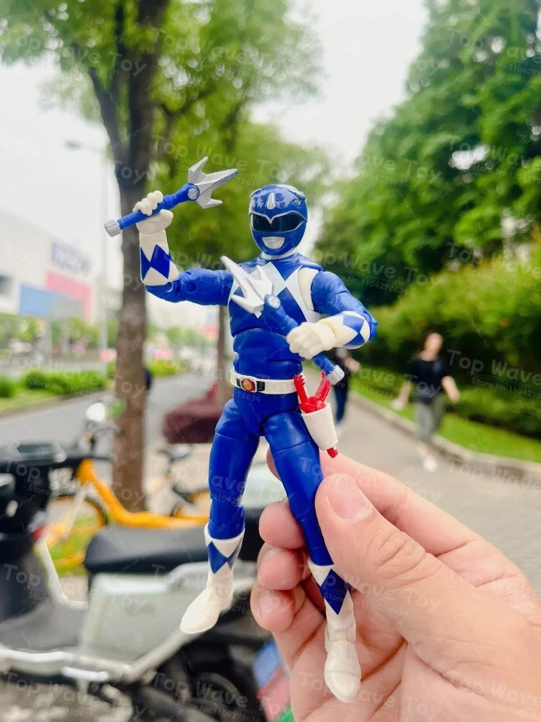 Dinosaur Squadron Chioh Team: 6-Inch Poseable White Tiger & Green Dragon