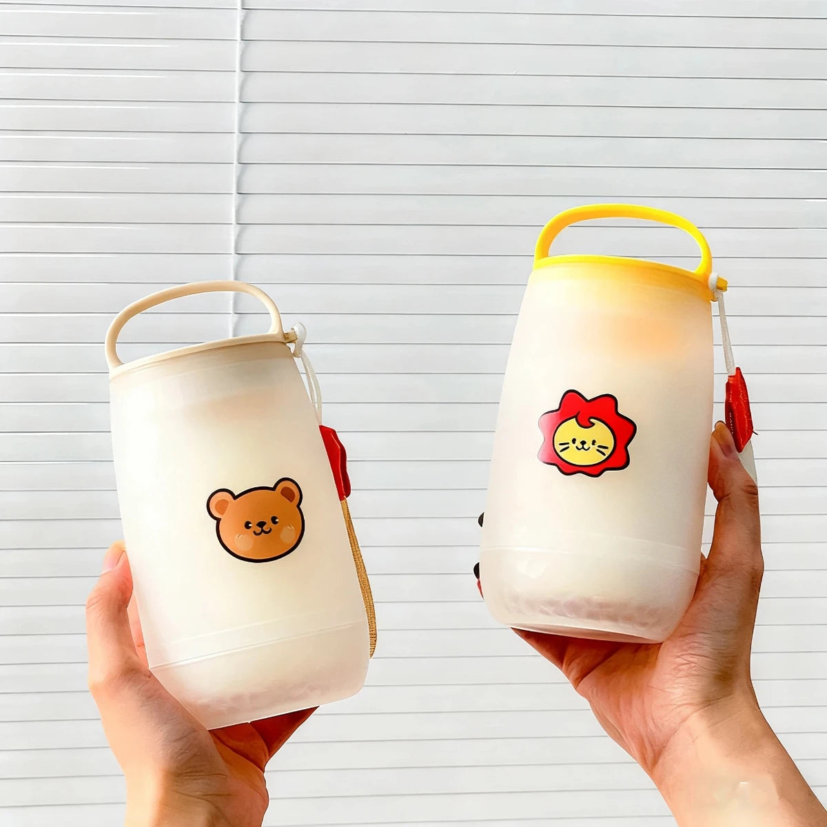 400ML Portable Heat-Resistant Water Bottle - Leak-Proof Design