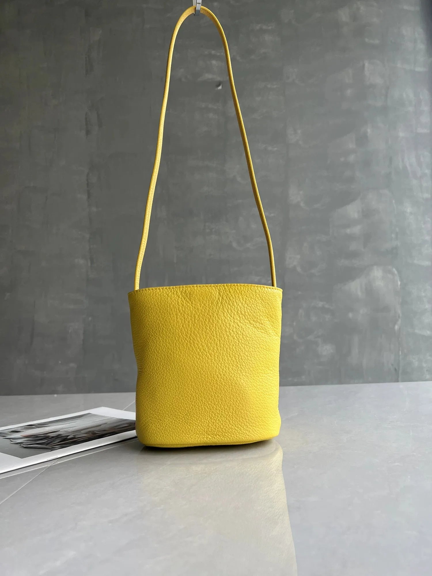 Versatile Women's Bucket Bag | Premium Cowhide Leather Crossbody