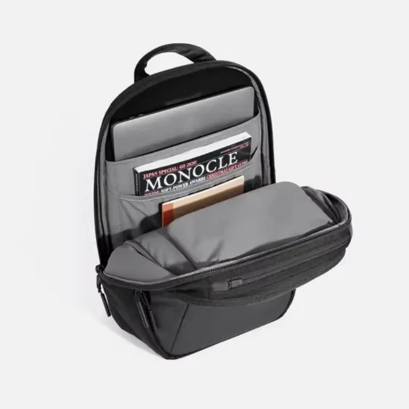 Durable Water-Resistant Day Pack 14.8L Unisex Laptop Bag