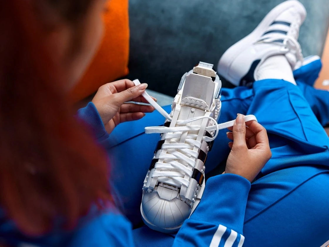 10282 Modular Building Model - Perfect Home Decor Gift for Adults