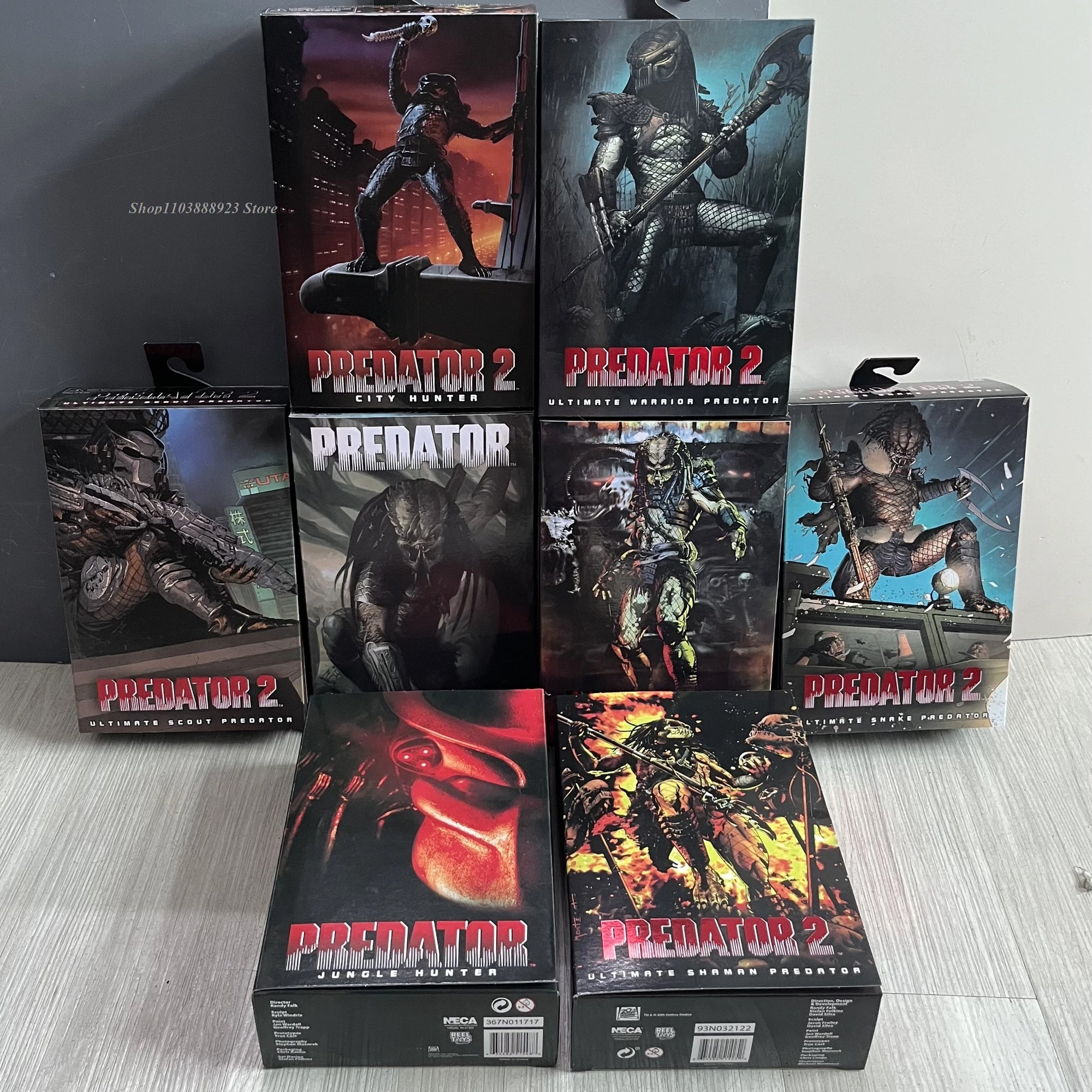Ultimate Jungle Hunter Predator Alien Figure - Shaman Elder Model Toy