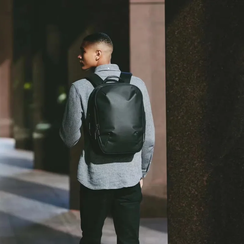 Durable Water-Resistant Day Pack 14.8L Unisex Laptop Bag