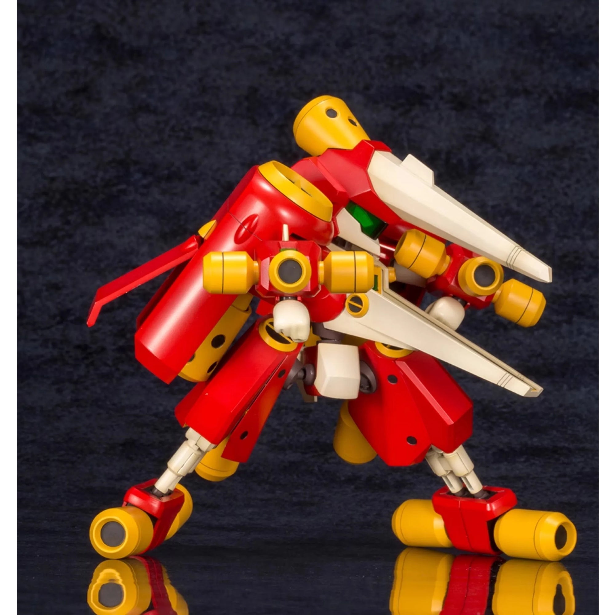 Kotobukiya Medarot KBT04-M Arc Beetle Model Kit - Build Your Own Action Figure