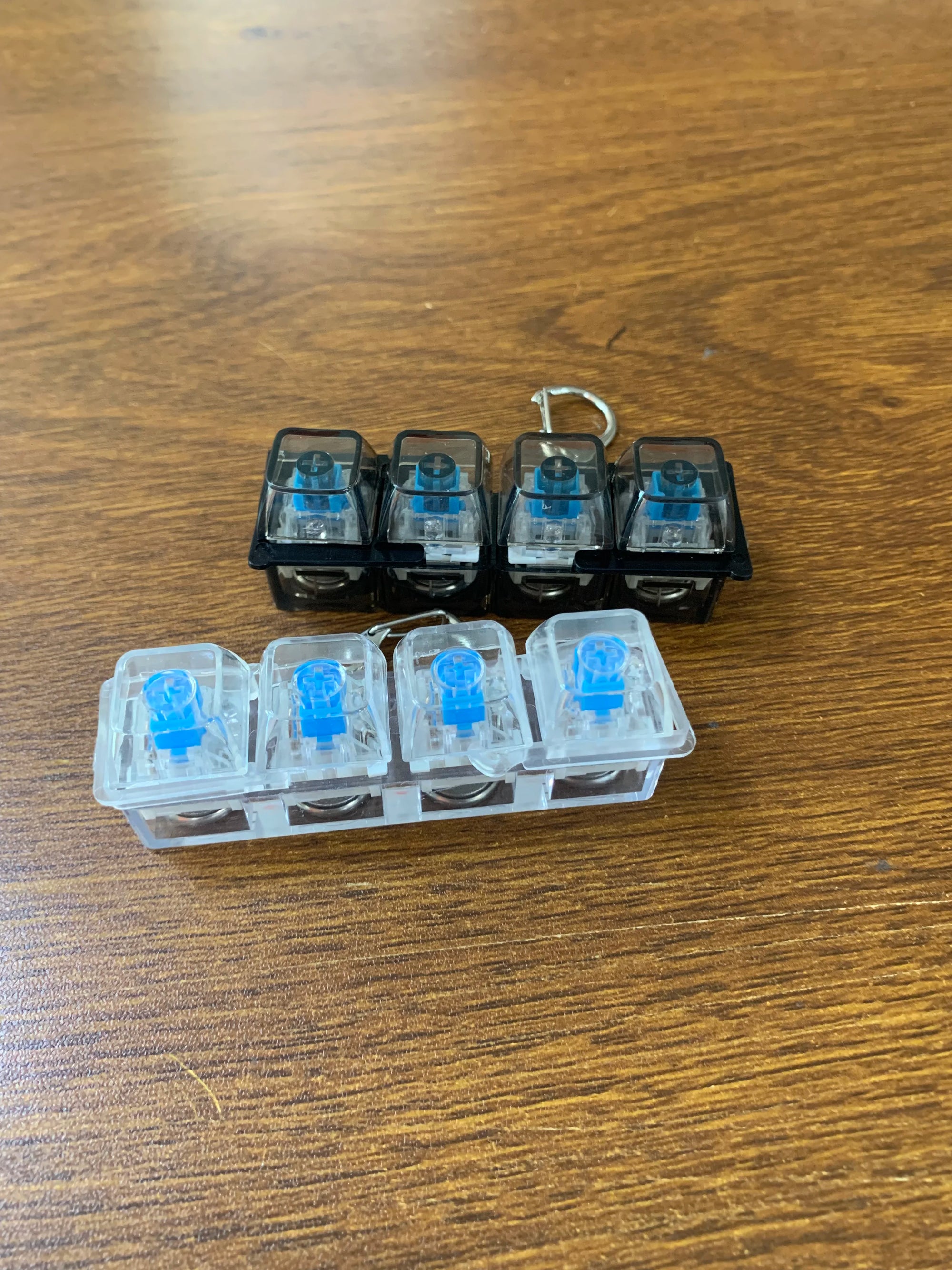 Fingertip Gyro LED Keychain - Fun Decompression Toy & Desk Decor