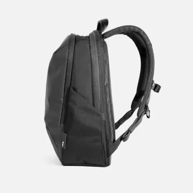 Durable Water-Resistant Day Pack 14.8L Unisex Laptop Bag