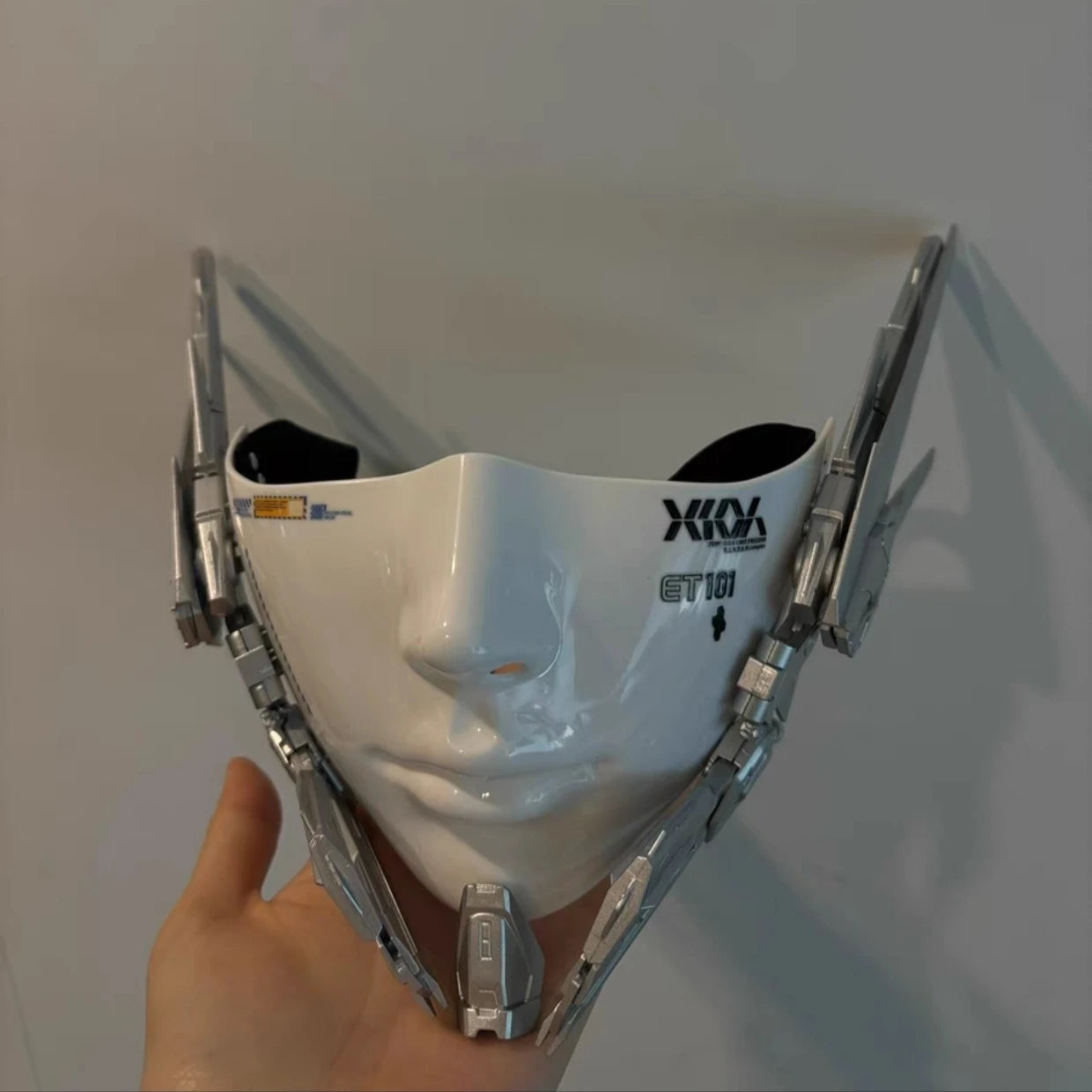 3D Half-Face Flying Wing Mask - Unique Gifts for Concerts & Cosplay