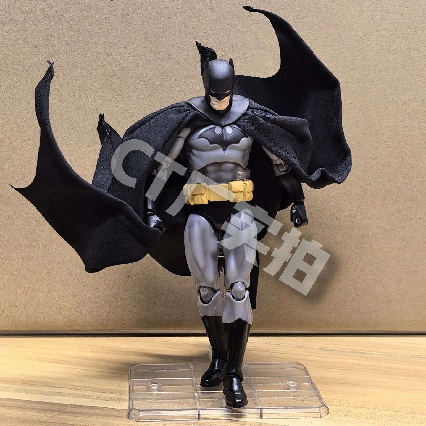 Batman Mafex 126 Action Figure - DC Justice League Hush Collectible