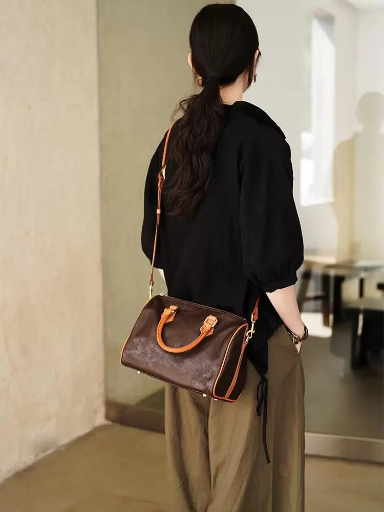 Elegant Leather Crossbody Purse for Commuting & Daily Use