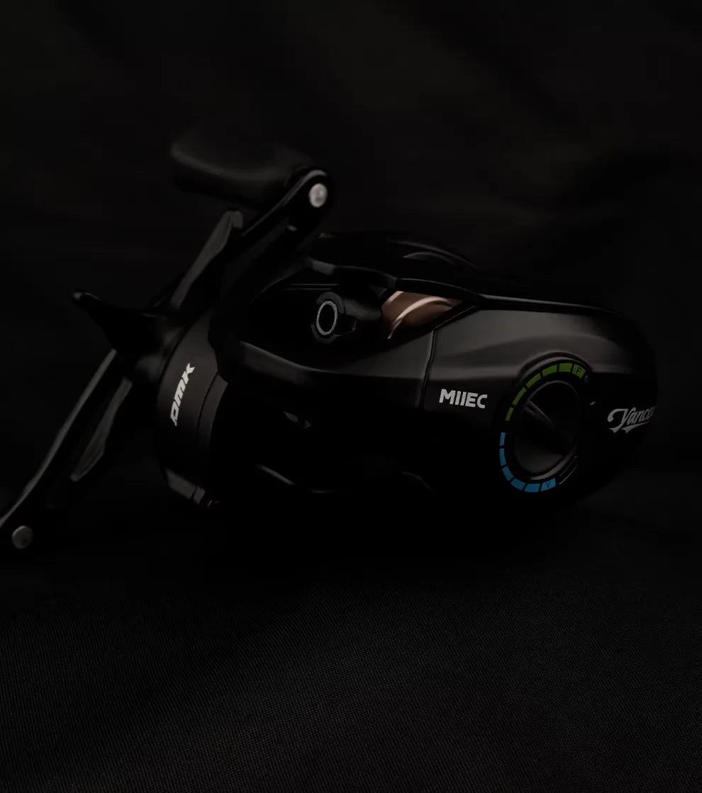 Smart Electromagnetic Brake Baitcaster Reel - 8.5:1 Gear Ratio
