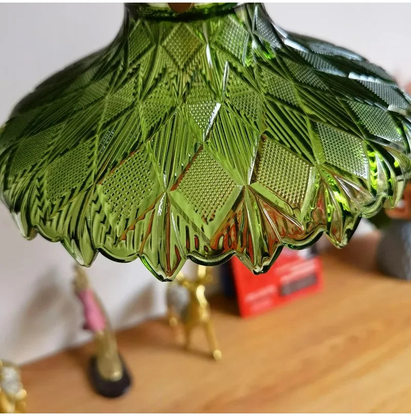 Stylish Glass Pendant Light for Dining Room & Restaurant Décor