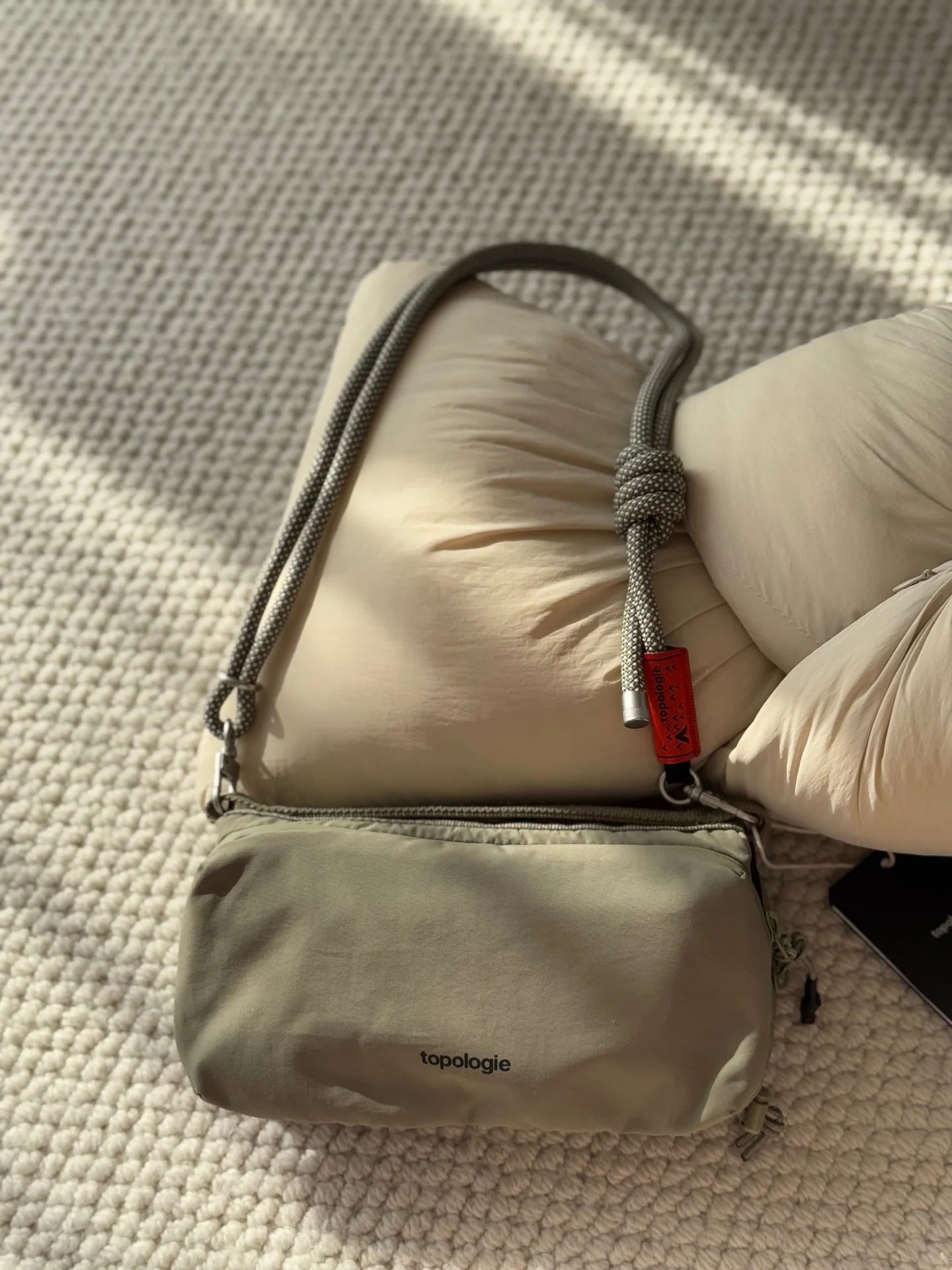 Trendy Large Capacity Waterproof Crossbody Bag for Outdoor Use