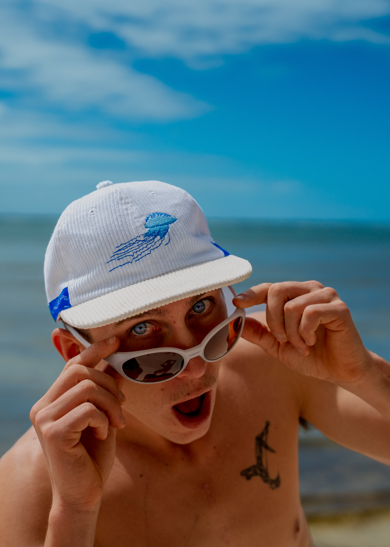 Vintage Corduroy Bluebottle Hat - Stylish Beachwear for Wave Riders