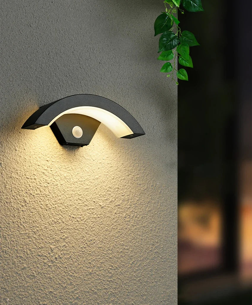 18W Waterproof LED Wall Lights - Modern Outdoor Lighting in Aluminum