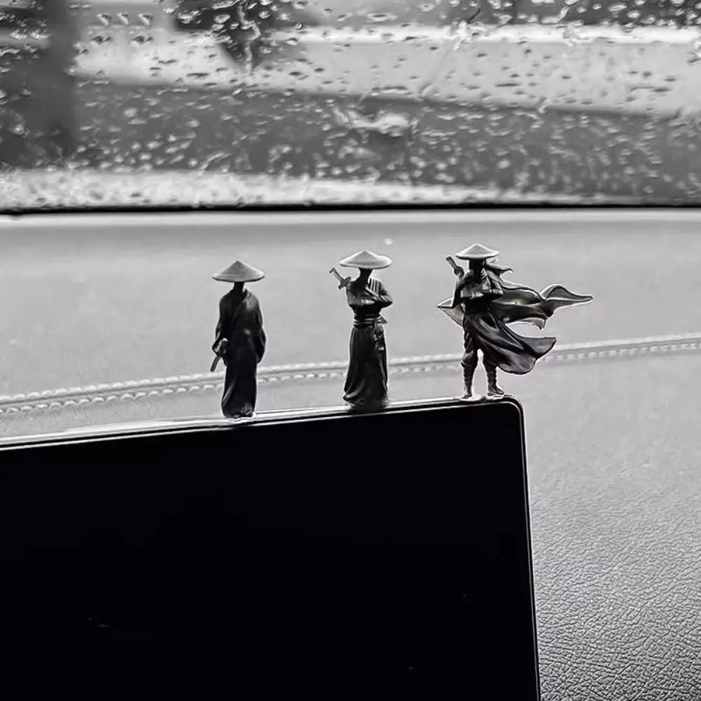 Set of 6 Mini Chinese Swordsman Figurines – Stunning Decor for Collectors