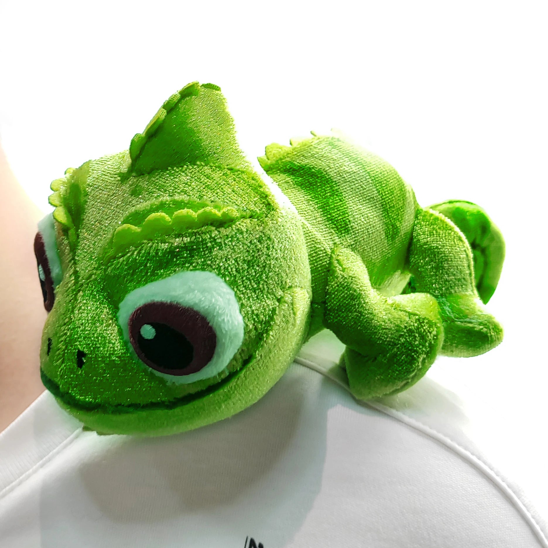 Charming 15cm Pascal Plush Doll - Soft Chameleon Toy for Kids & Collectors