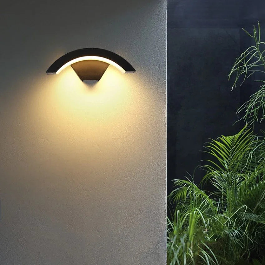 18W Waterproof LED Wall Lights - Modern Outdoor Lighting in Aluminum