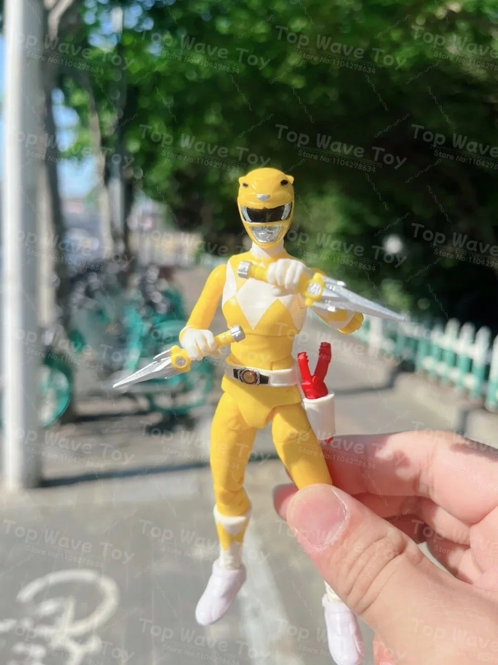 Dinosaur Squadron Chioh Team: 6-Inch Poseable White Tiger & Green Dragon