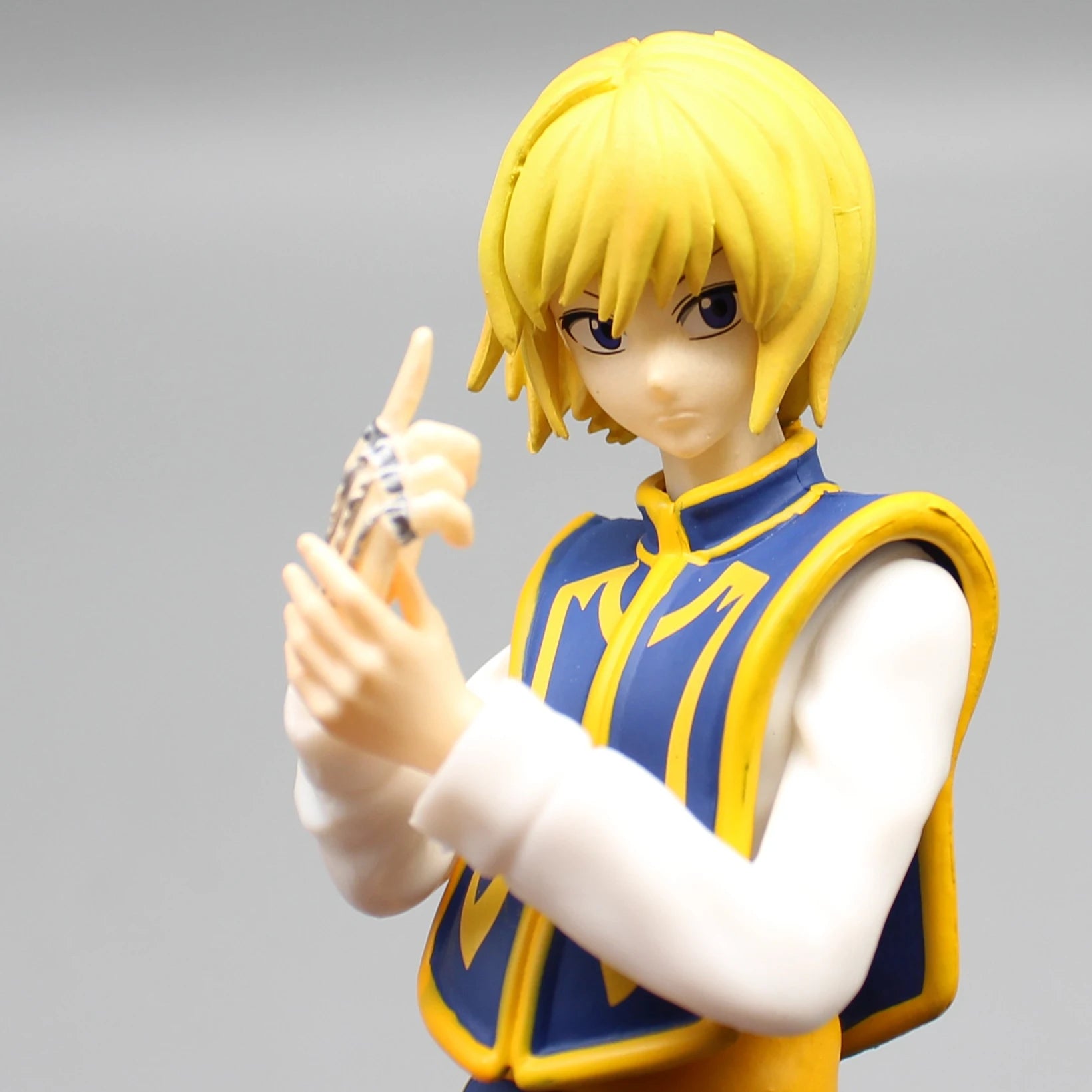 18cm Collectible KURAPIKA Action Figure for HUNTERxHUNTER Fans