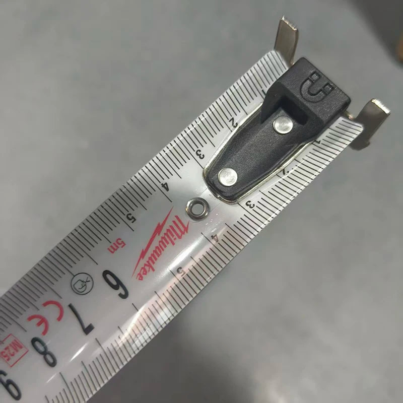 Milwaukee 5m Magnetic Tape Measure - Precision & Durability