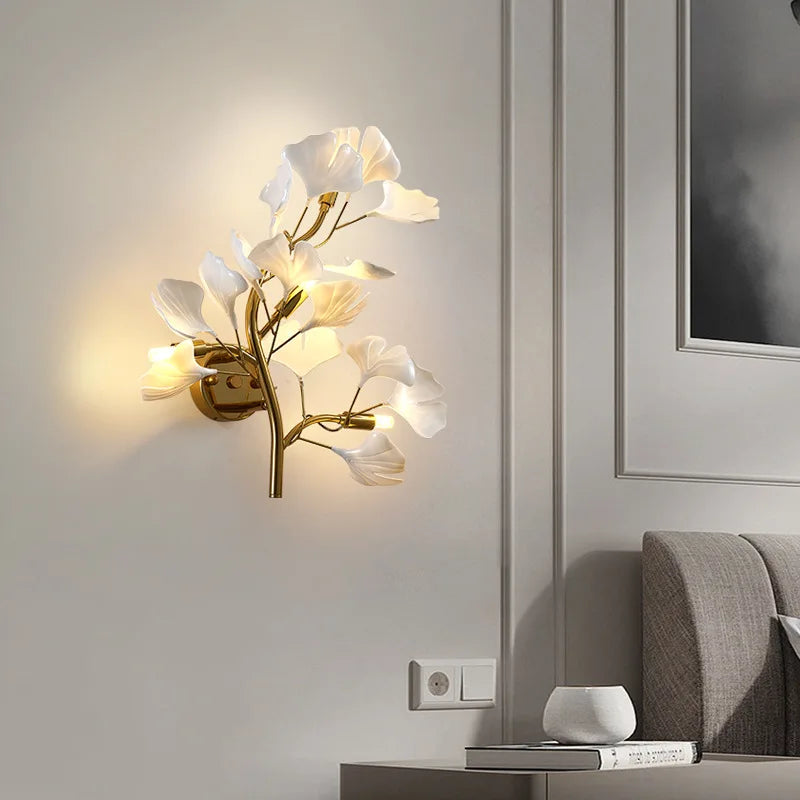 Elegant Ginkgo Leaf LED Wall Lamp for Modern Living Spaces