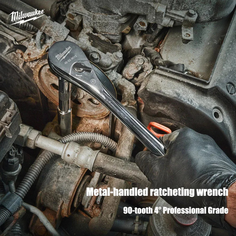 Milwaukee 1/4" Drive Ratchet Wrench - Compact & Versatile Tool