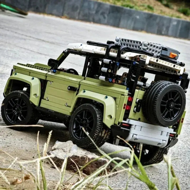 2026 Plastic Supercar Building Kit - 2573PCS Off-Road Toy
