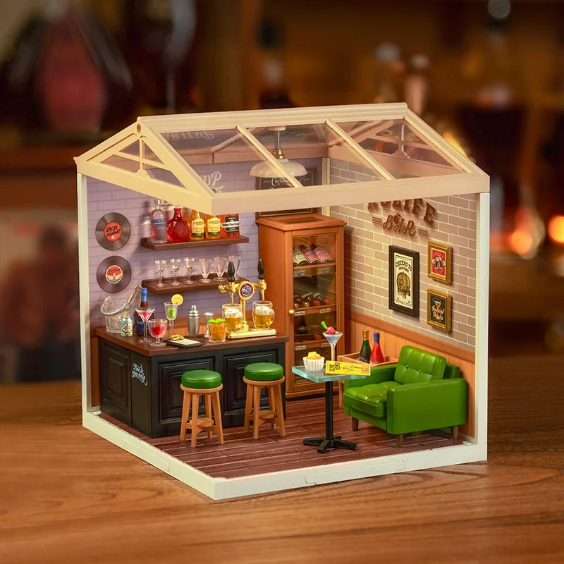 Robotime Rolife Super Creator Dollhouse Building Blocks - Yum Burgers Bar