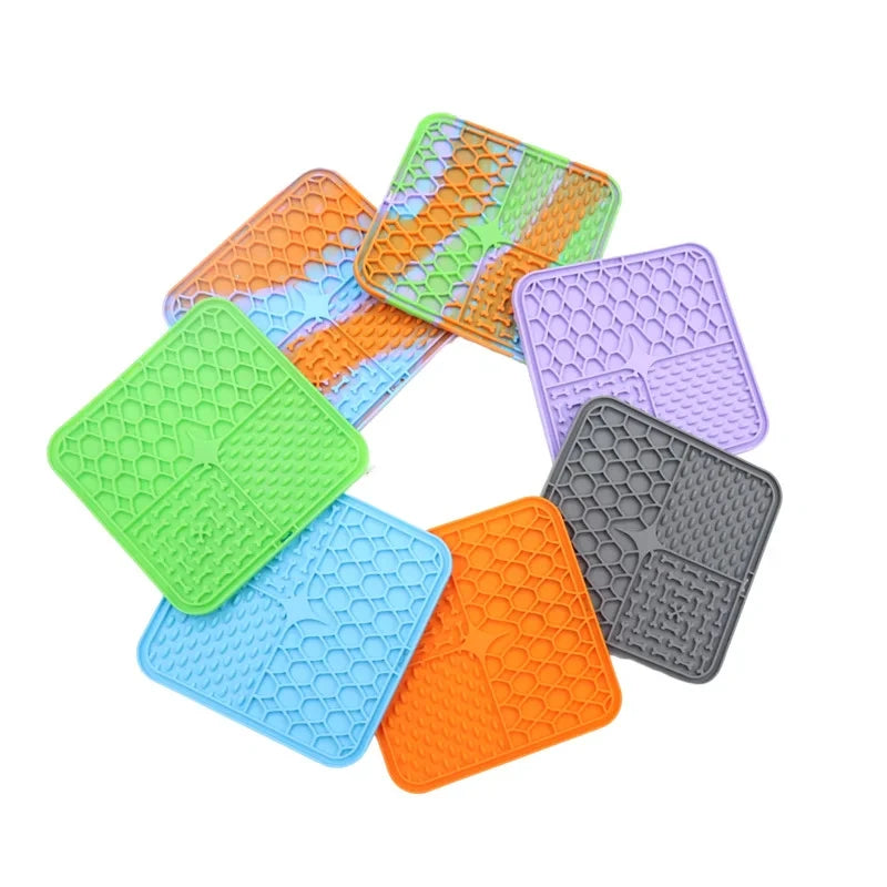 Silicone Dog & Cat Slow Feeding Mat - Enhance Mealtime Experience