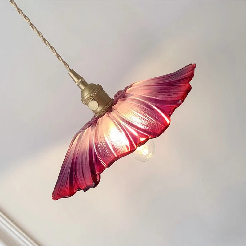 Stylish Glass Pendant Light - Modern Hanging Lamp for Dining & Kitchen