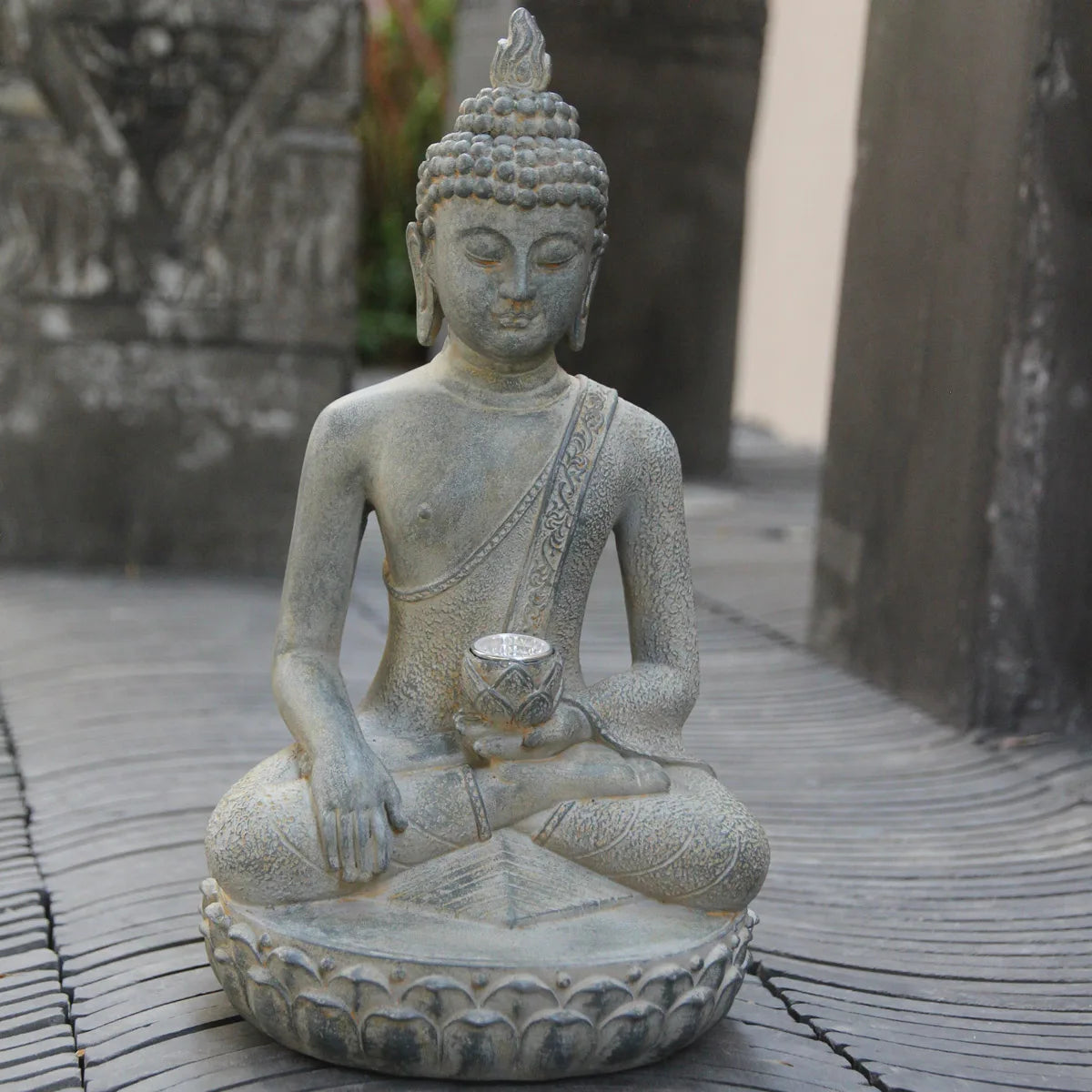 Zen Solar Buddha Statue - Tranquil Outdoor Decor with Eco-Friendly Light