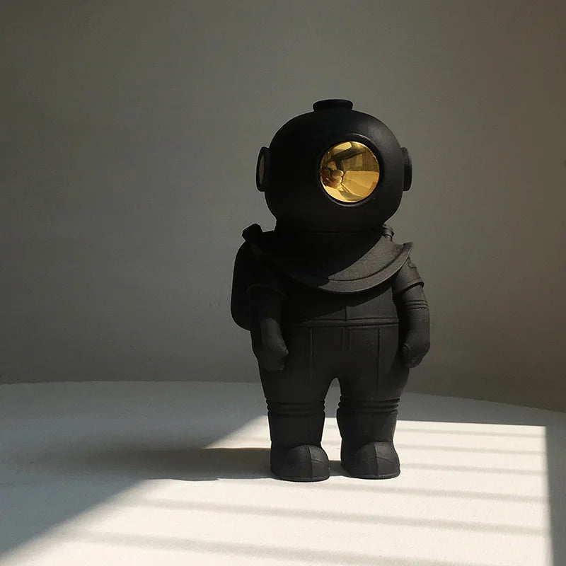 Creative Resin Astronaut Decor - Unique Space Sculpture Art