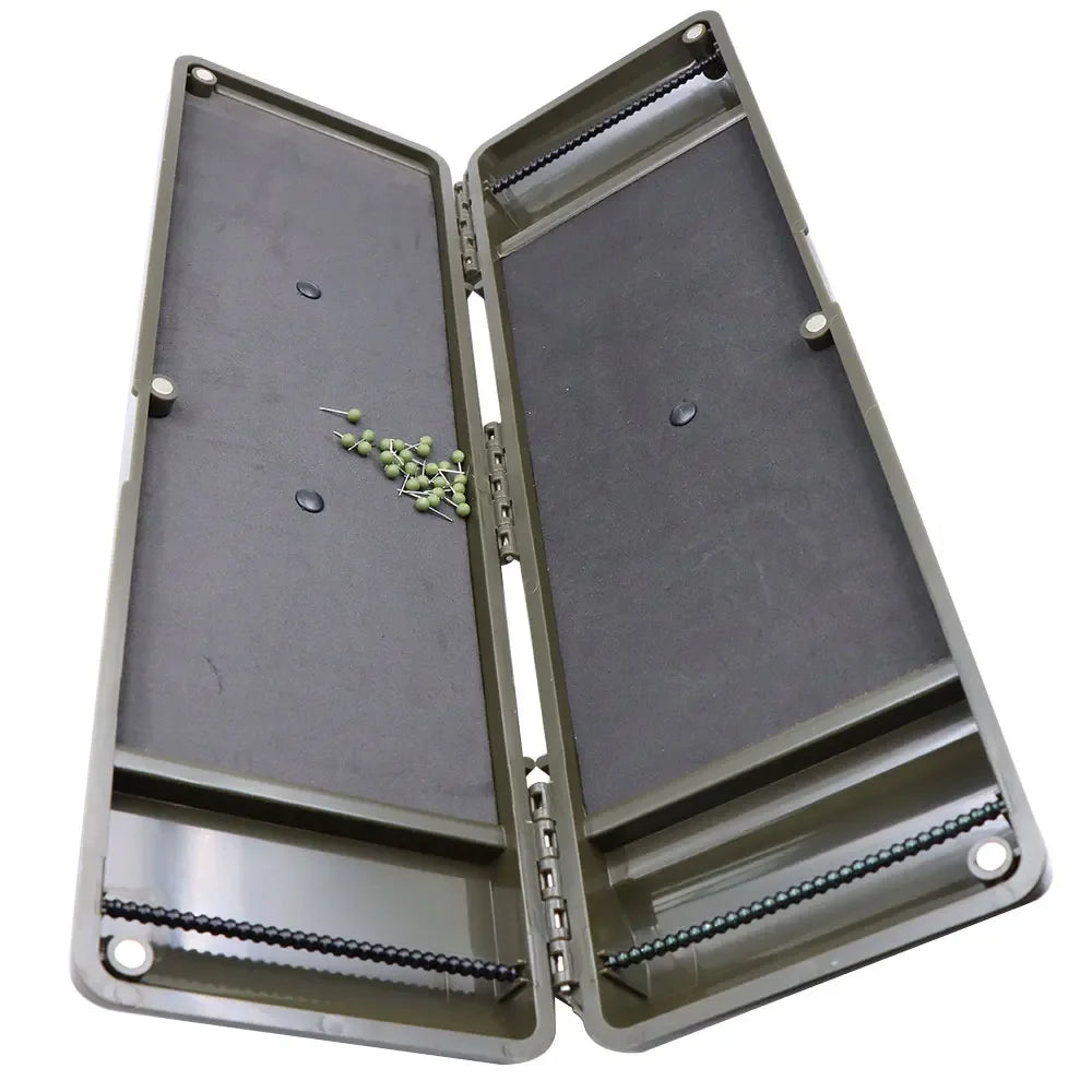 Compact Carp Fishing Tackle Storage Box for Efficient Rig Organization
