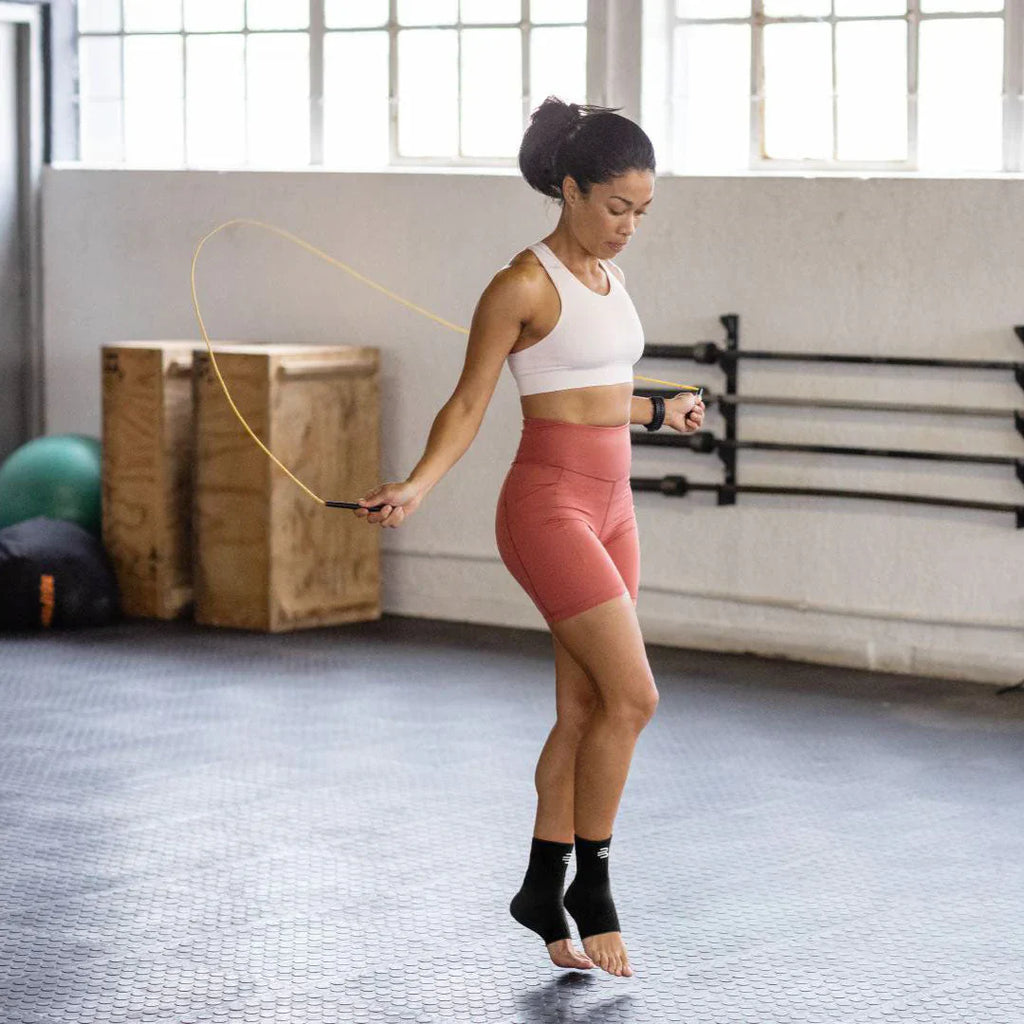 Dynamic Sports Ankle Support for Stability & Comfort