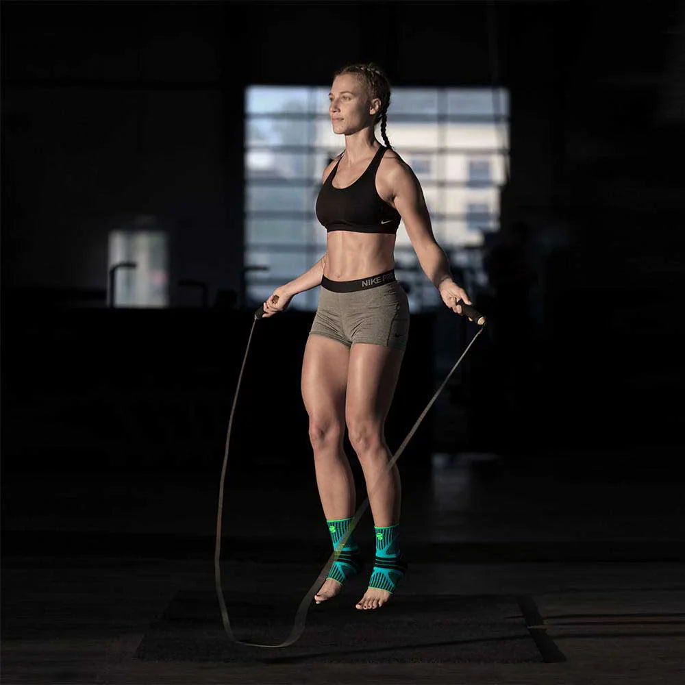 Dynamic Sports Ankle Support for Stability & Comfort
