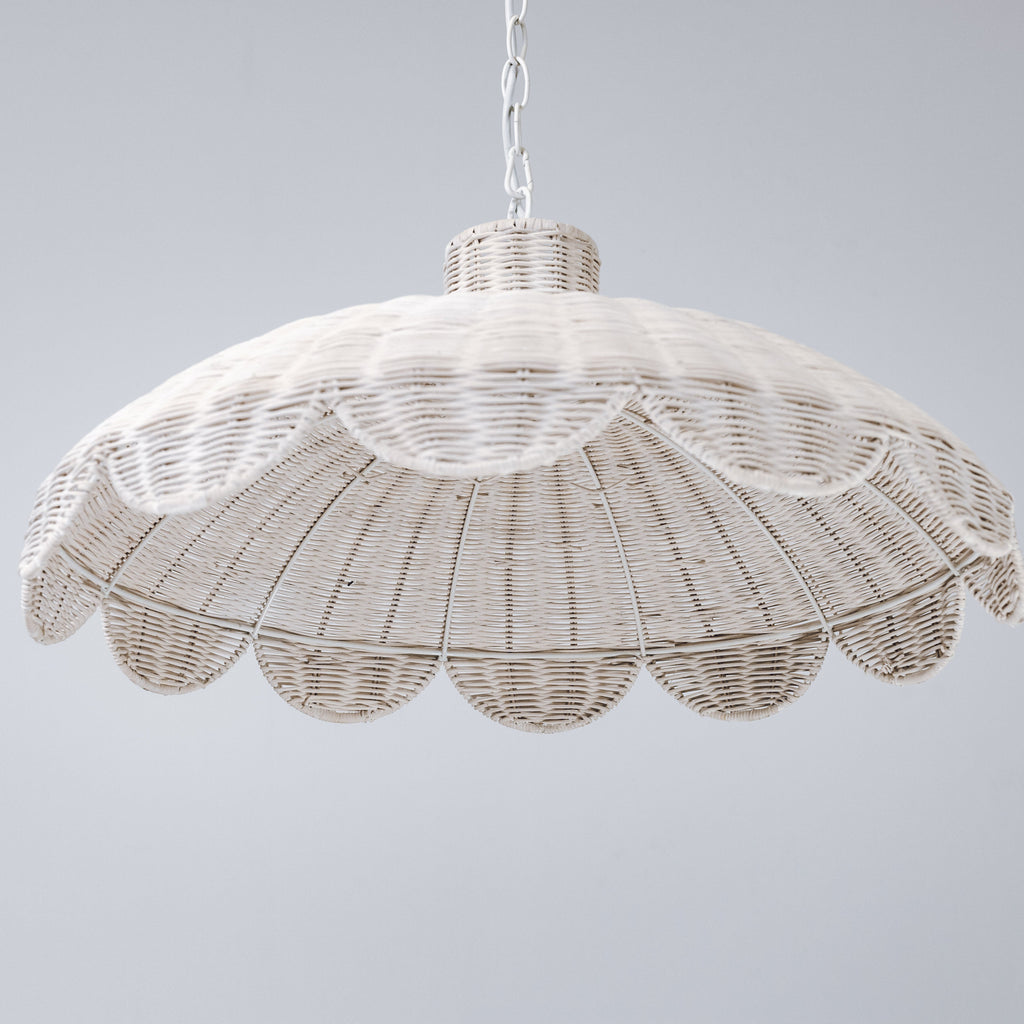 Alice Scallop Rattan Pendant Light - Elegant White Design